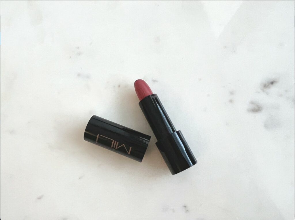 Recension MILI Cosmetics matta läppstift