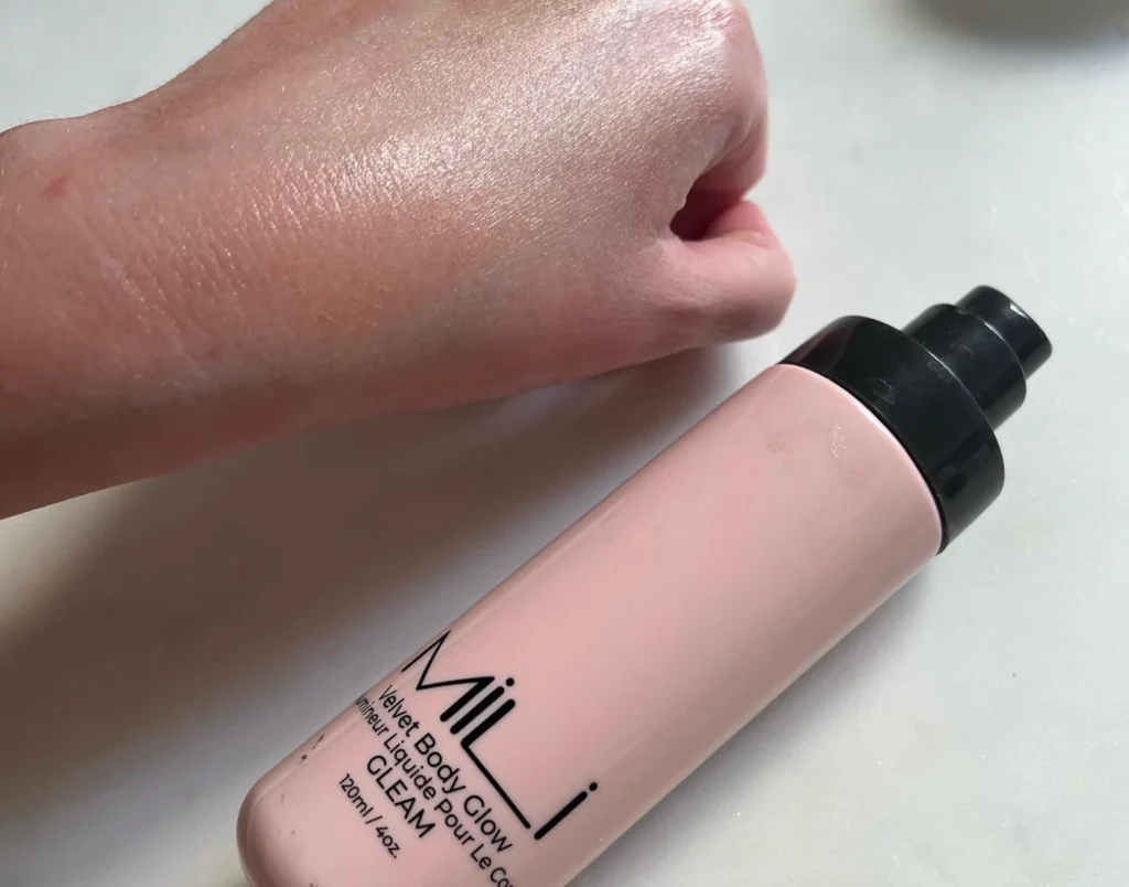 Recension på Velvet Body Glow Gleam från Mili Cosmetics